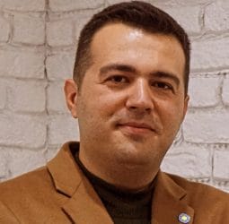 Hasan Sami Özvarinli