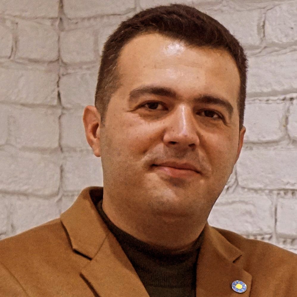 Hasan Sami Özvarinli